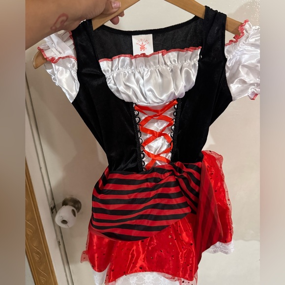 Sweet pirate costume size M 5-7 - Picture 2 of 6